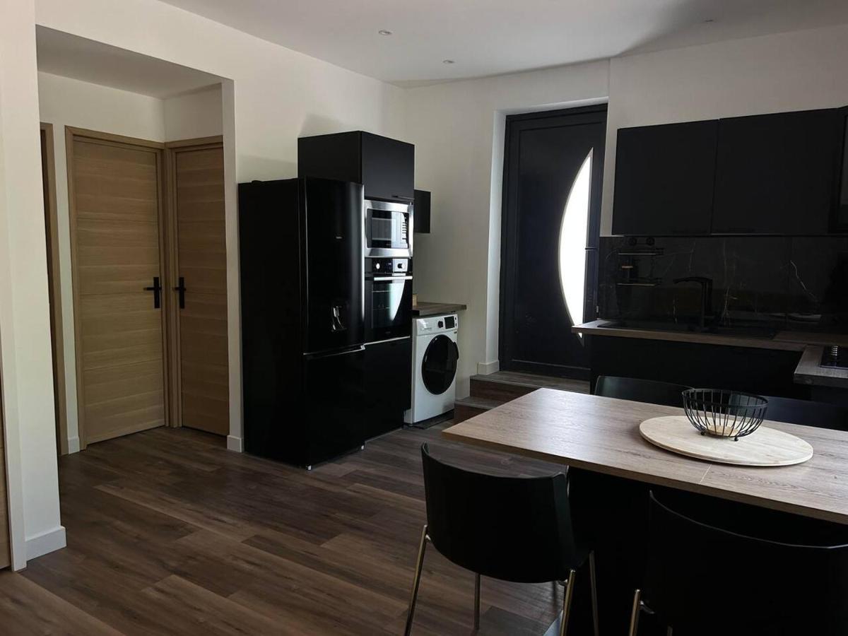 Appartement Jacuzzi นาร์บอนน์ ภายนอก รูปภาพ