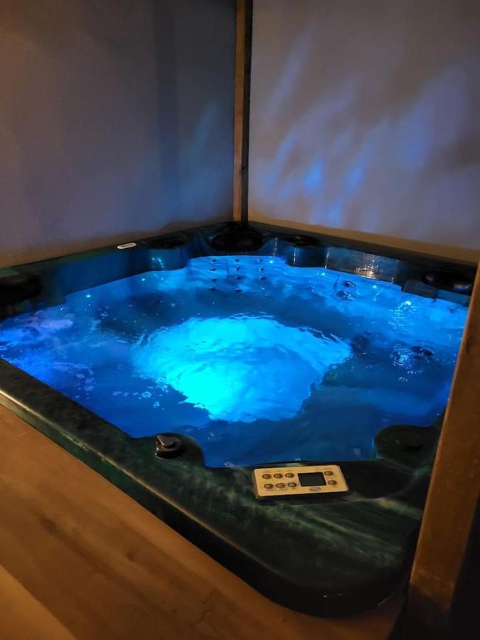 Appartement Jacuzzi นาร์บอนน์ ภายนอก รูปภาพ